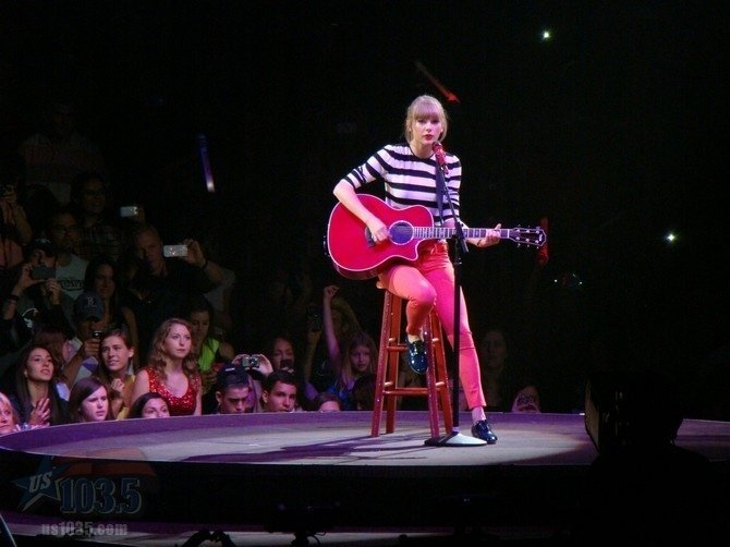 Taylor Swift — April 20 - Tampa, Florida — photo 116