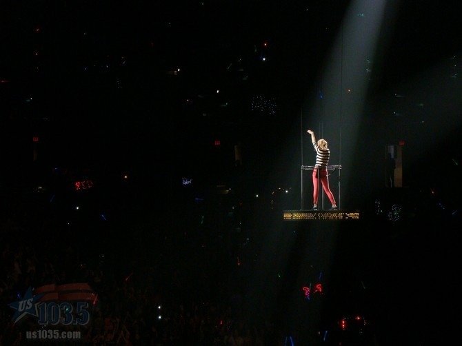 Taylor Swift — April 20 - Tampa, Florida — photo 135