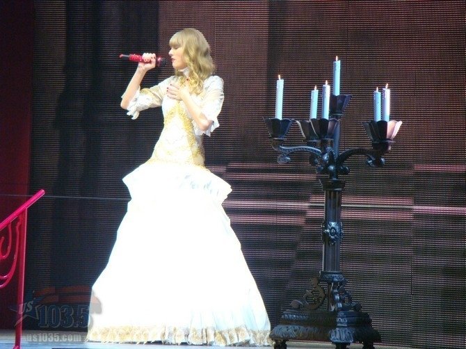 Taylor Swift — April 20 - Tampa, Florida — photo 154