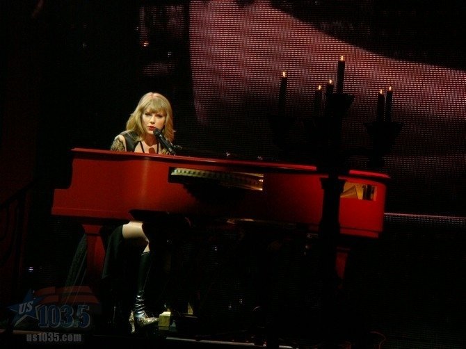 Taylor Swift — April 20 - Tampa, Florida — photo 164