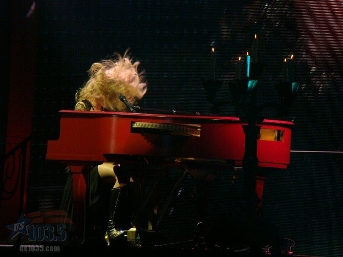 Taylor Swift — April 20 - Tampa, Florida — photo 170