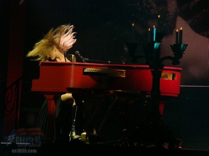 Taylor Swift — April 20 - Tampa, Florida — photo 171