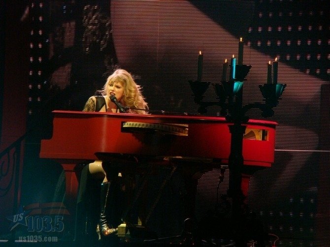Taylor Swift — April 20 - Tampa, Florida — photo 172