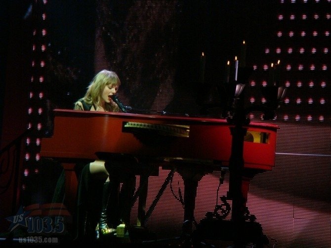 Taylor Swift — April 20 - Tampa, Florida — photo 176