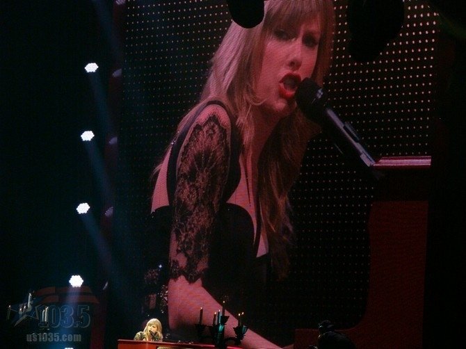 Taylor Swift — April 20 - Tampa, Florida — photo 177