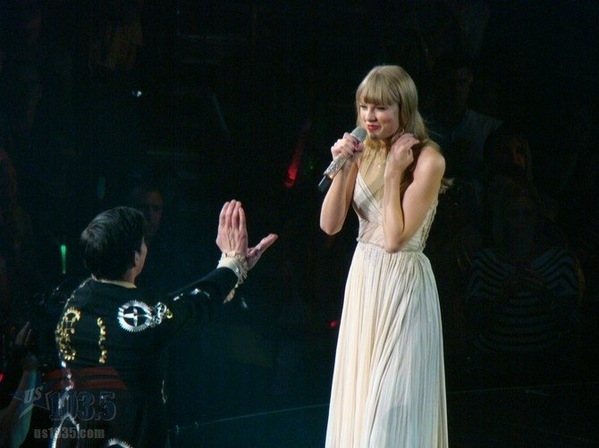 Taylor Swift — April 20 - Tampa, Florida — photo 190