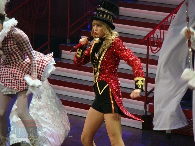 Taylor Swift — April 20 - Tampa, Florida — photo 203