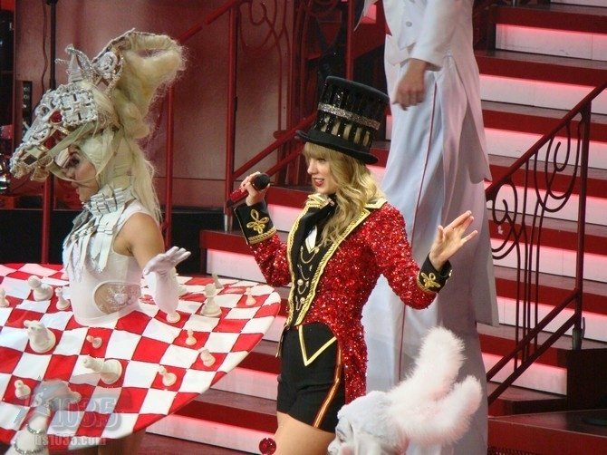 Taylor Swift — April 20 - Tampa, Florida — photo 207