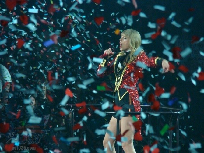 Taylor Swift — April 20 - Tampa, Florida — photo 226