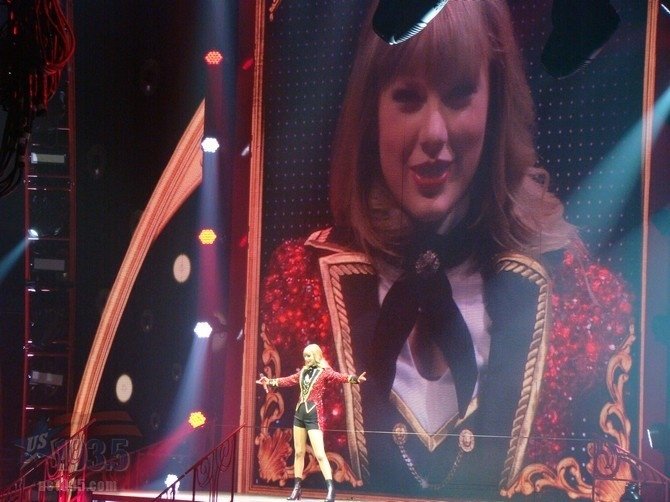 Taylor Swift — April 20 - Tampa, Florida — photo 235