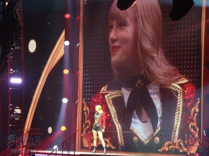Taylor Swift — April 20 - Tampa, Florida — photo 236