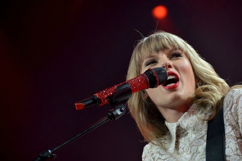 Taylor Swift — April 25 - Cleveland, Ohio — photo 19