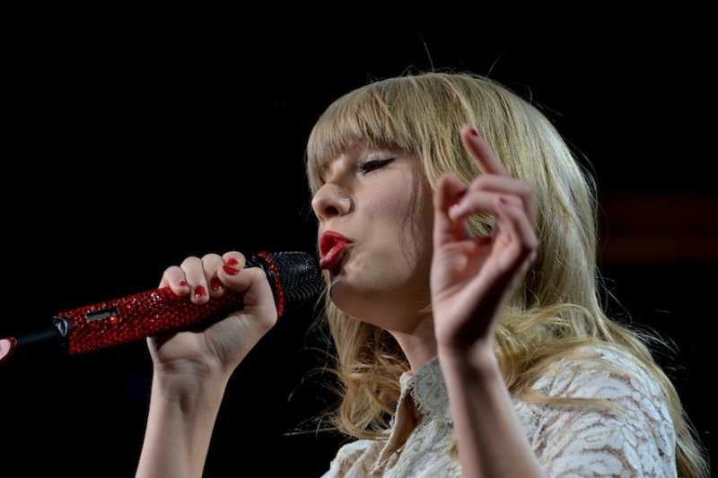 Taylor Swift — April 25 - Cleveland, Ohio — photo 27