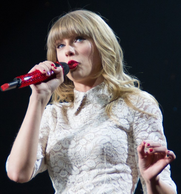 Taylor Swift — April 25 - Cleveland, Ohio — photo 38