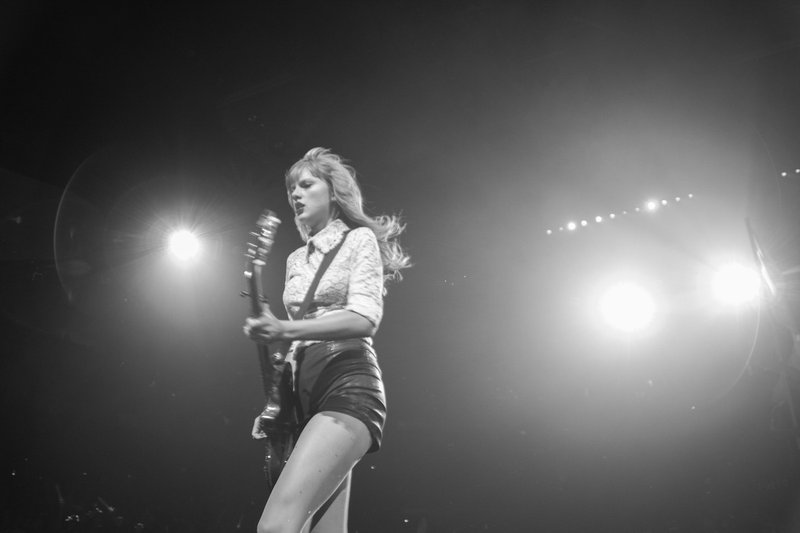 Taylor Swift — April 25 - Cleveland, Ohio — photo 49
