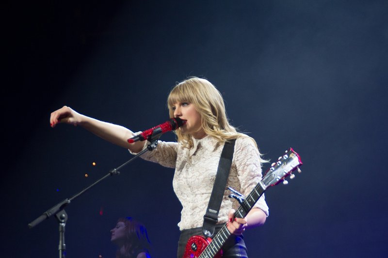 Taylor Swift — April 25 - Cleveland, Ohio — photo 51