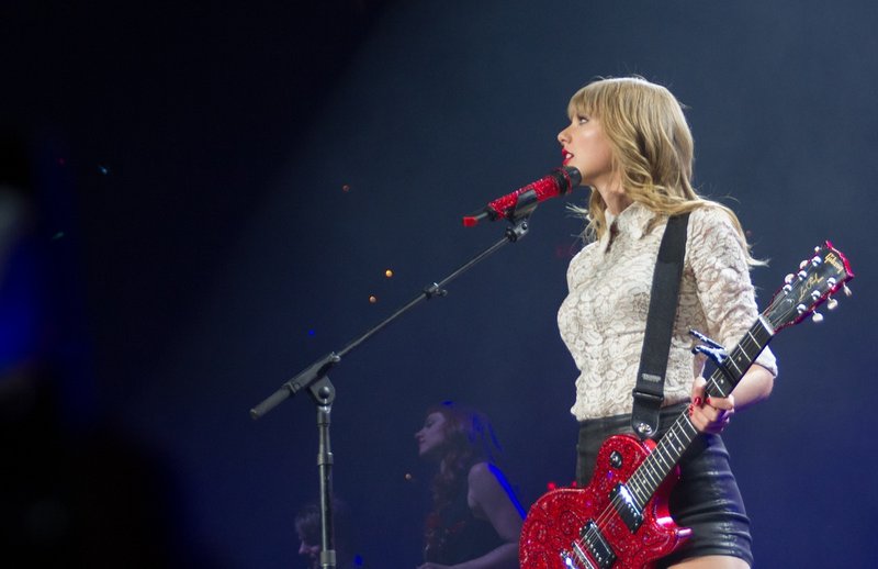 Taylor Swift — April 25 - Cleveland, Ohio — photo 53