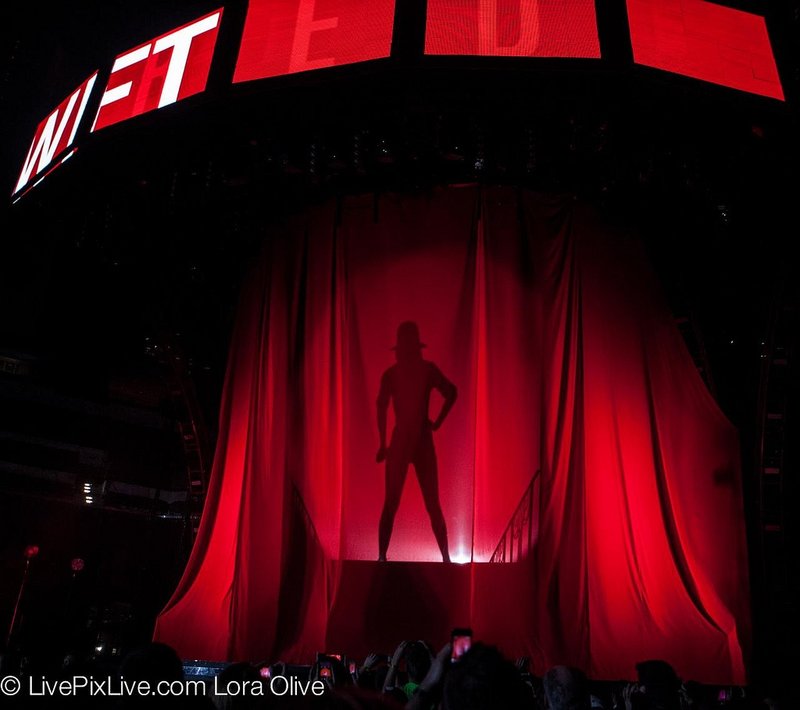 Taylor Swift — April 26 - Indianapolis, Indiana — photo 20
