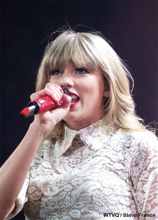 Taylor Swift — April 27 - Lexington, Kentucky — photo 5