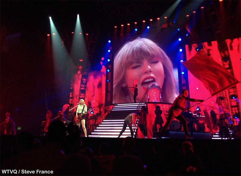 Taylor Swift — April 27 - Lexington, Kentucky — photo 6