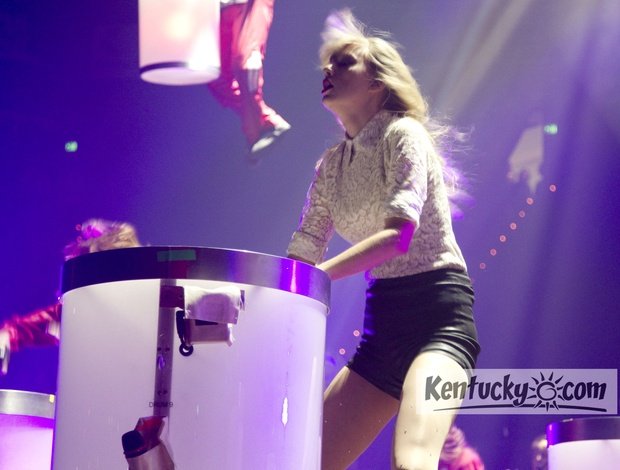 Taylor Swift — April 27 - Lexington, Kentucky — photo 19