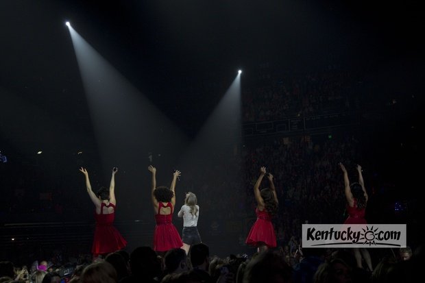 Taylor Swift — April 27 - Lexington, Kentucky — photo 28