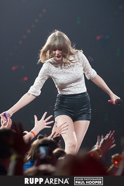 Taylor Swift — April 27 - Lexington, Kentucky — photo 30