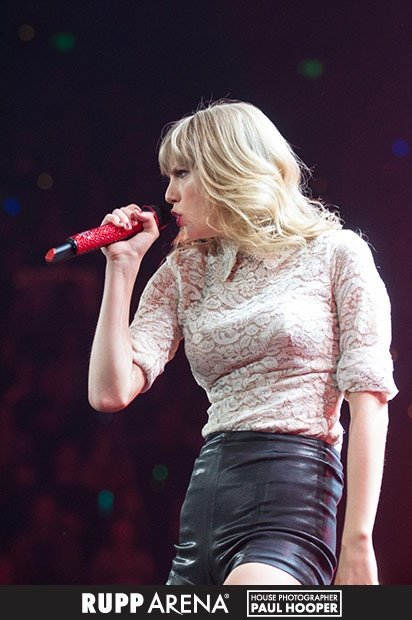 Taylor Swift — April 27 - Lexington, Kentucky — photo 32