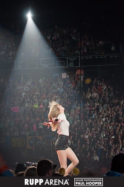 Taylor Swift — April 27 - Lexington, Kentucky — photo 34