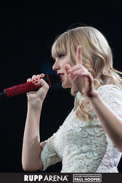 Taylor Swift — April 27 - Lexington, Kentucky — photo 36