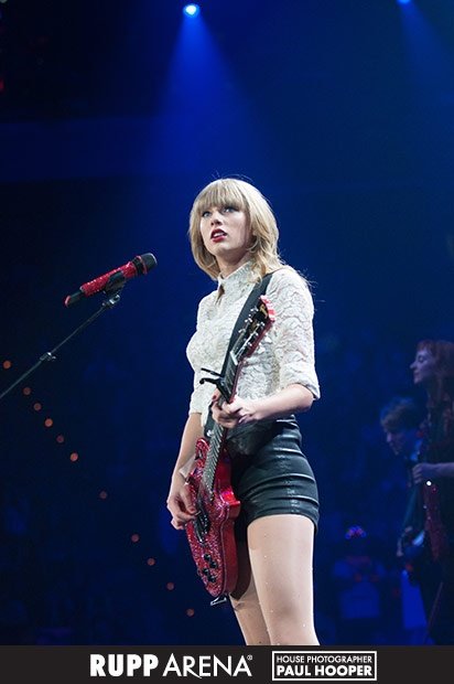 Taylor Swift — April 27 - Lexington, Kentucky — photo 38