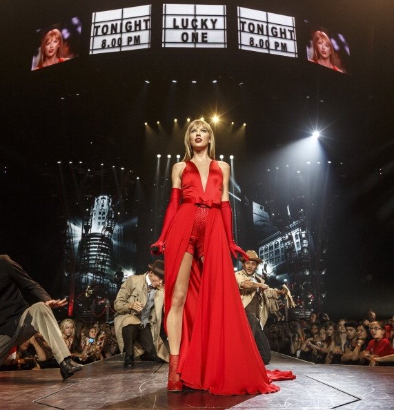 Taylor Swift — August 19 - Los Angeles, California — photo 3