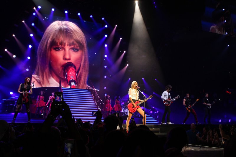 Taylor Swift — August 19 - Los Angeles, California — photo 45
