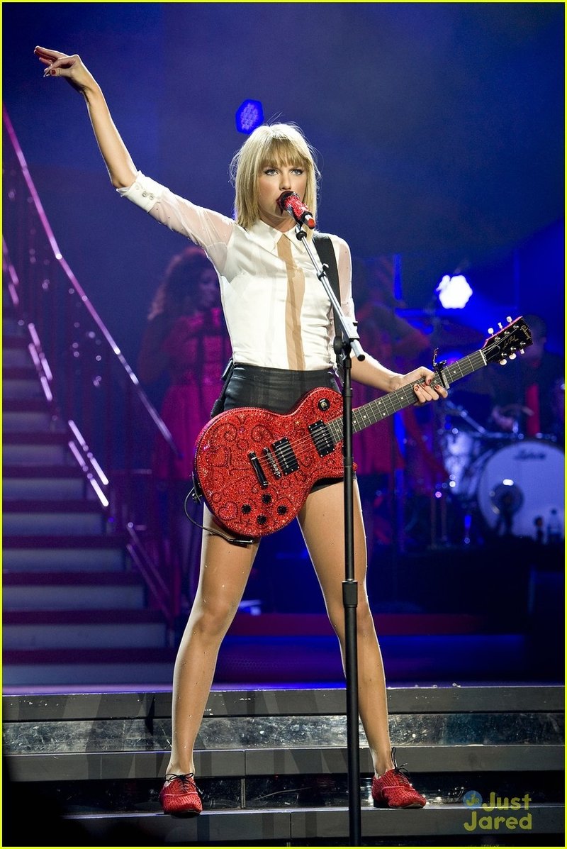 Taylor Swift — August 19 - Los Angeles, California — photo 153