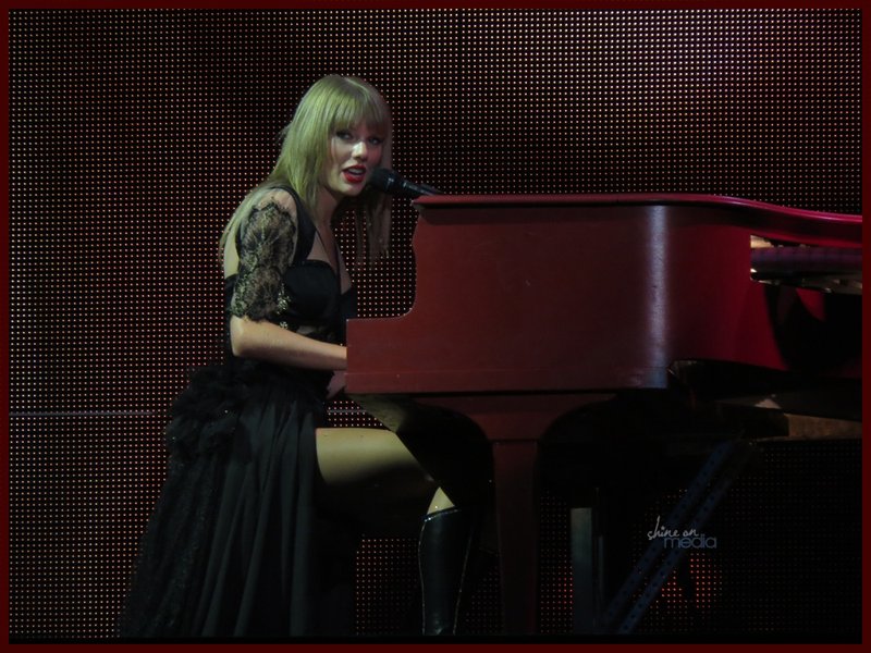 Taylor Swift — August 19 - Los Angeles, California — photo 213