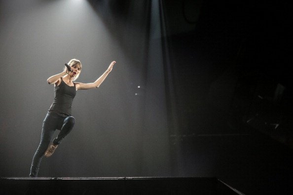 Taylor Swift — Behind the Scenes — photo 2