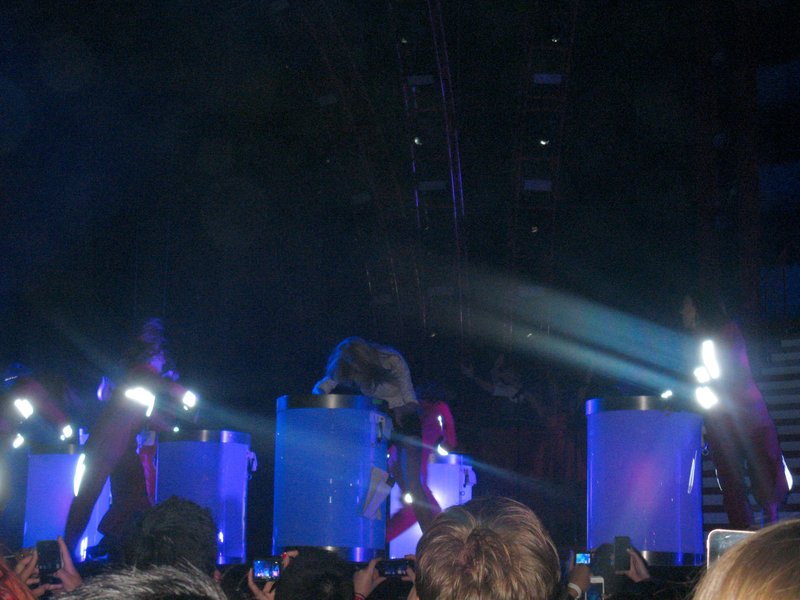 Taylor Swift — December 1 - Auckland, New Zealand — photo 5