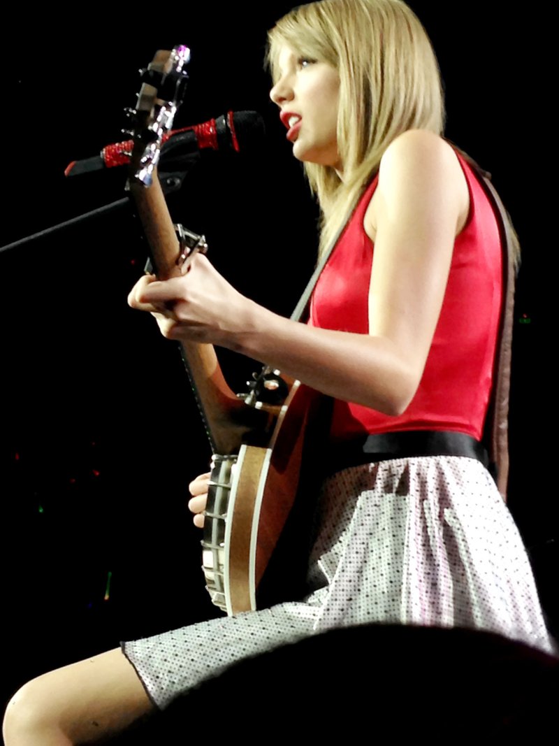 Taylor Swift — December 1 - Auckland, New Zealand — photo 17