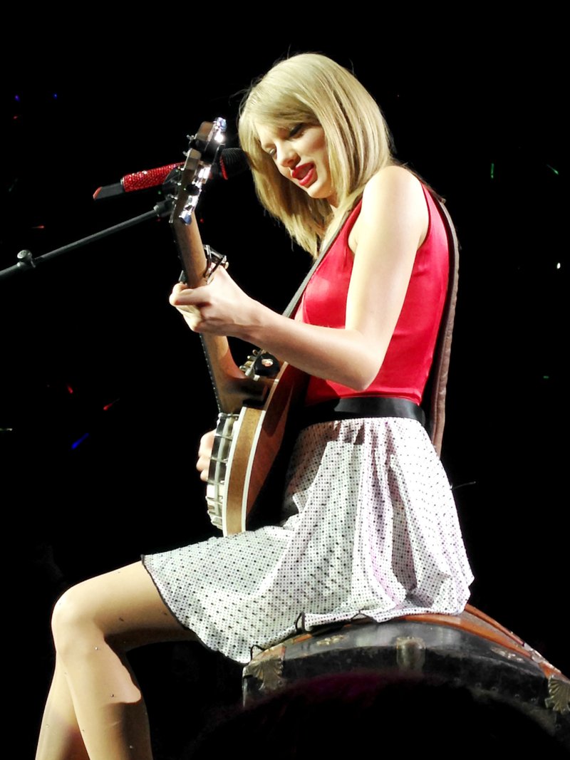 Taylor Swift — December 1 - Auckland, New Zealand — photo 19