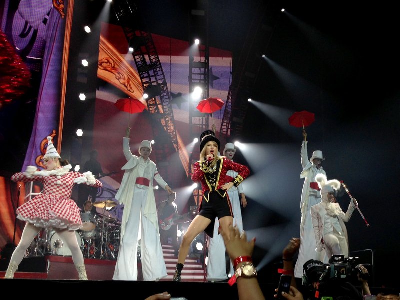 Taylor Swift — December 1 - Auckland, New Zealand — photo 24