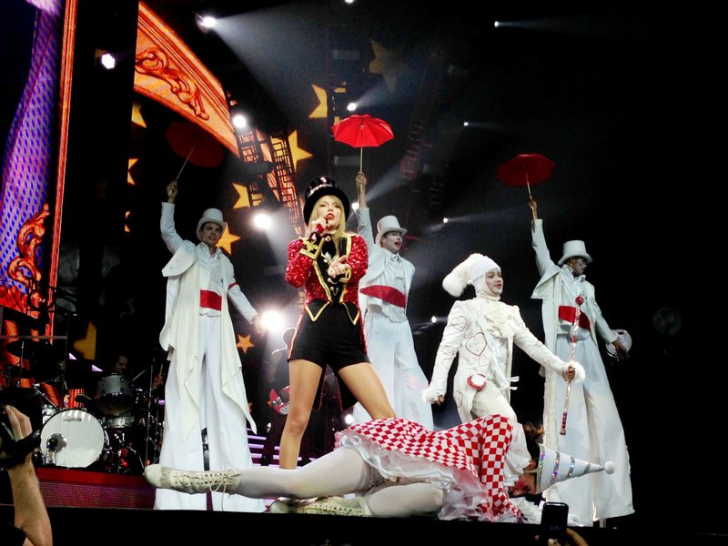 Taylor Swift — December 1 - Auckland, New Zealand — photo 27