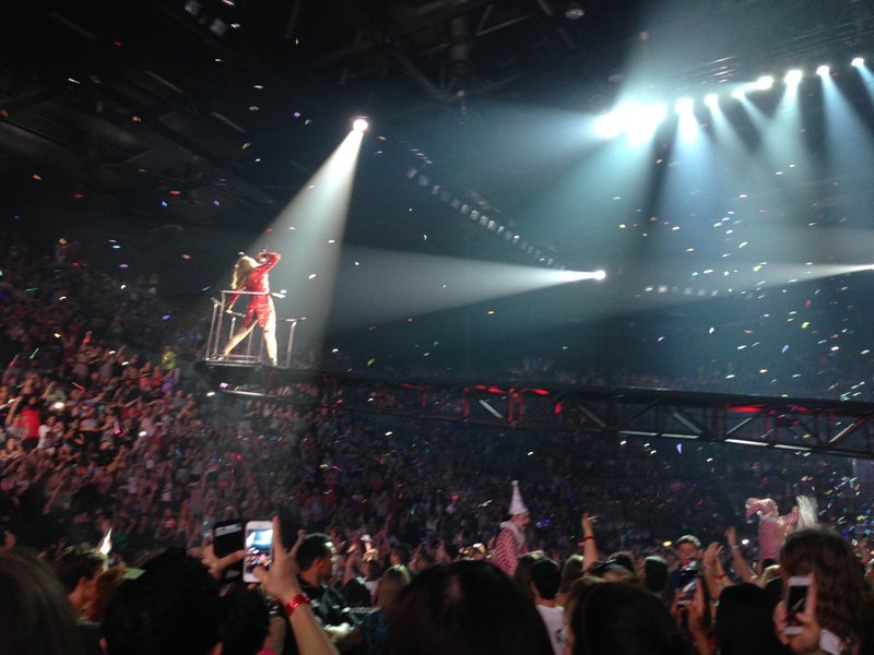 Taylor Swift — December 1 - Auckland, New Zealand — photo 28