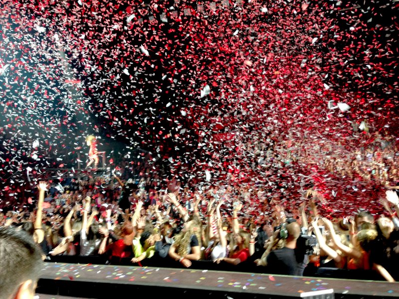 Taylor Swift — December 1 - Auckland, New Zealand — photo 32