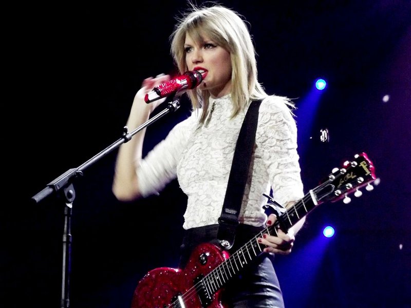Taylor Swift — December 1 - Auckland, New Zealand — photo 41