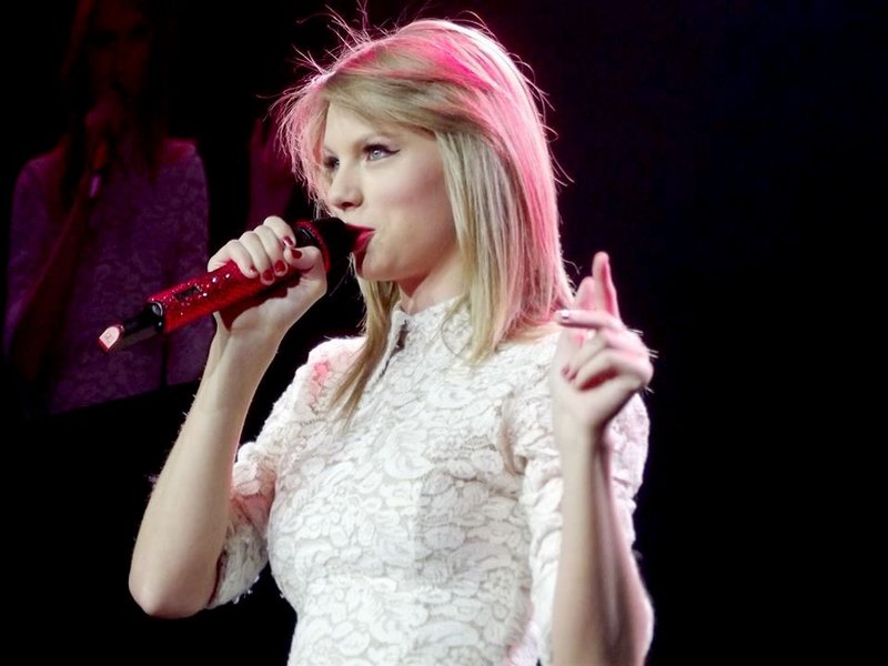 Taylor Swift — December 1 - Auckland, New Zealand — photo 42
