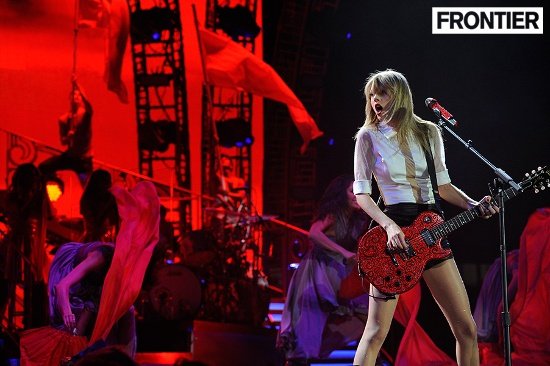 Taylor Swift — December 14 - Melbourne, Australia — photo 24