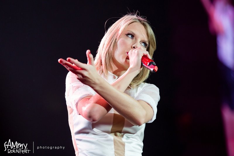 Taylor Swift — December 14 - Melbourne, Australia — photo 57