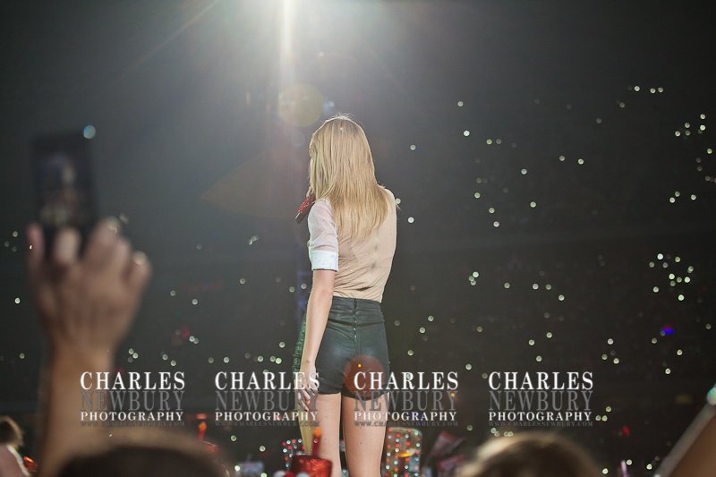 Taylor Swift — December 14 - Melbourne, Australia — photo 98
