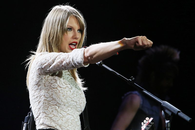 Taylor Swift — December 7 - Brisbane, Australia — photo 13