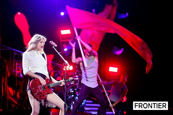 Taylor Swift — December 7 - Brisbane, Australia — photo 40
